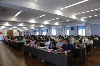 凝心聚力学党史,奋斗百年启新程--岳麓街道开展党史学习教育专场宣讲