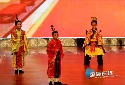 岳麓区教育局:弘扬优秀传统文化 培育“有根”的健康人