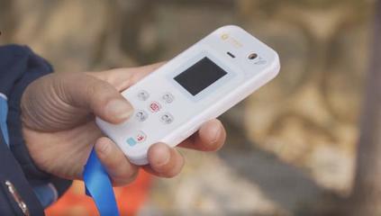 湖南发布国内首款搭载鸿蒙系统的电子学生证