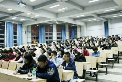 与教育的未来相遇 岳麓教育的智慧革新